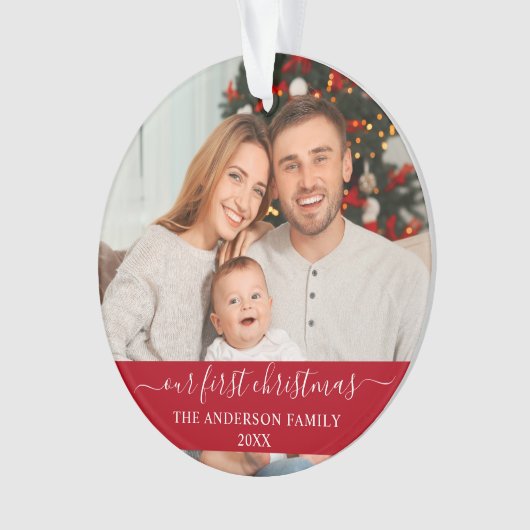 Stijlvol script onze eerste kerstfamilie rood ornament (voorkant)