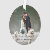 Stijlvol script Onze eerste kerstfoto bruiloft Ornament (voorkant)