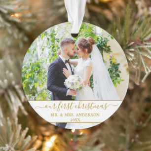 Stijlvol script onze eerste kerstgoud ornament