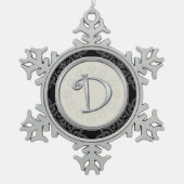 Stijlvol Silver Monogram D Kerstmis Tin Sneeuwvlok Ornament (Voorkant)