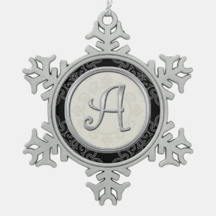 Stijlvol Silver Monogram voor Kerstmis Tin Sneeuwvlok Ornament