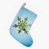 Stijlvol Snowy Pine Snowflake Kleine Kerstsok (Voorkant (Hangend))