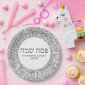 Stijlvol White en Silver Hebrew Happy Passover Papieren Bordje (Feest)
