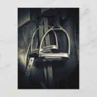 Stijlvol zilver Stirrups op het Engelse zadelzadje