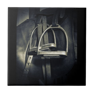 Stijlvol zilver Stirrups op het Engelse zadelzadje Tegeltje