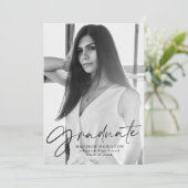 Stijlvol zwart script foto afstudeerfeest kaart (Staand voorkant)