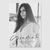 Stijlvol zwart Script-fotoAfstuderen Magnetische Uitnodiging (Voorkant)