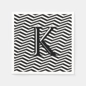 Stijlvol zwart wit Chevron Stripe Monogram Aangepa Servet (Voorkant)
