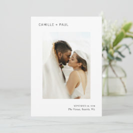 Stijlvol zwart-wit foto minimalistische trouwdag save the date