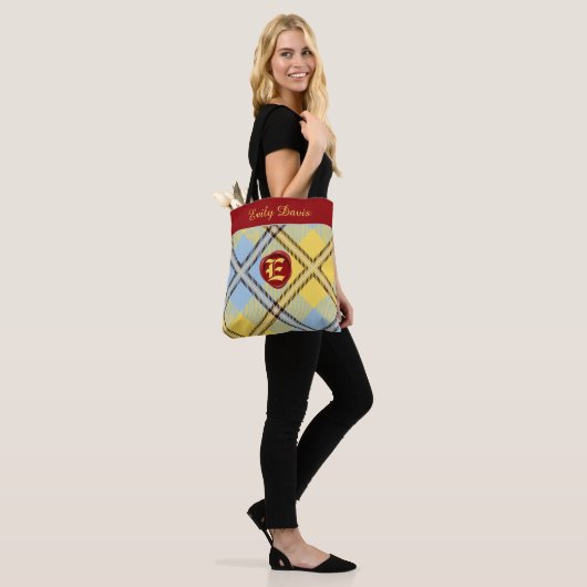 Stijlvol zwart-wit monogram, naam script Tartan sp Tote Bag (Op model)