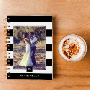 Stijlvol zwart-wit stripesmonogram notitieboek