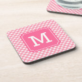 Stijlvolle Baby roze Gingham Monogram personaliser Onderzetter (Linkerzijde)