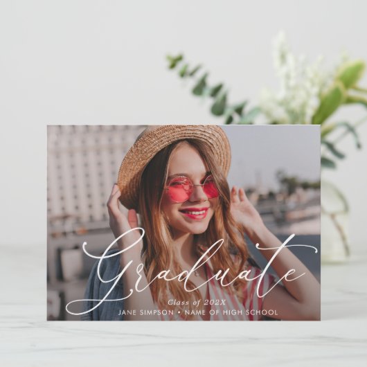 Stijlvolle belettering afstuderen Aankondiging (Staand voorkant)