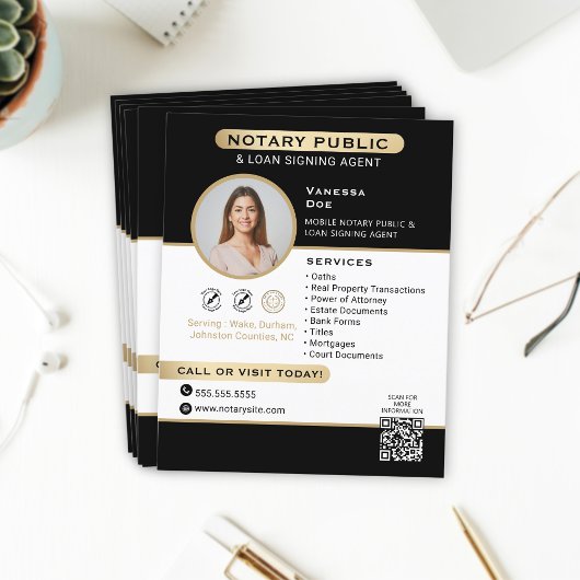 Stijlvolle Black Gold Notary Foto QR Code Marketin Flyer