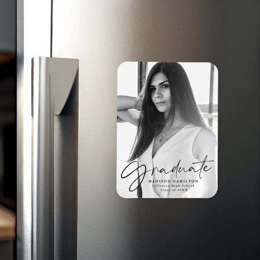 Stijlvolle Black Script Afstuderen Aankondigingsfo Magneet