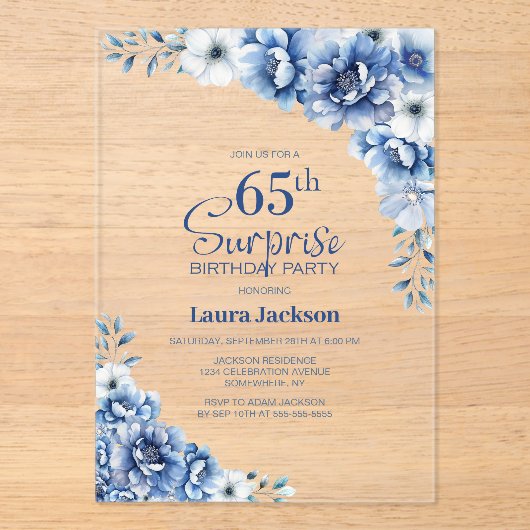 Stijlvolle Blauwe Bloemen Verrassing 65ste Verjaar Acryl Uitnodigingen (Voorkant)