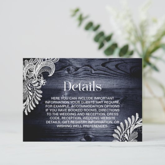 Stijlvolle Blauwe Houten Kant Bruiloft Details Informatiekaartje (Staand voorkant)