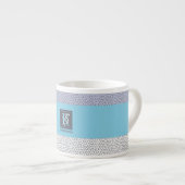 Stijlvolle blauwe kleur witte mozaïekmonogrammen espresso kop (Voorkant rechts)