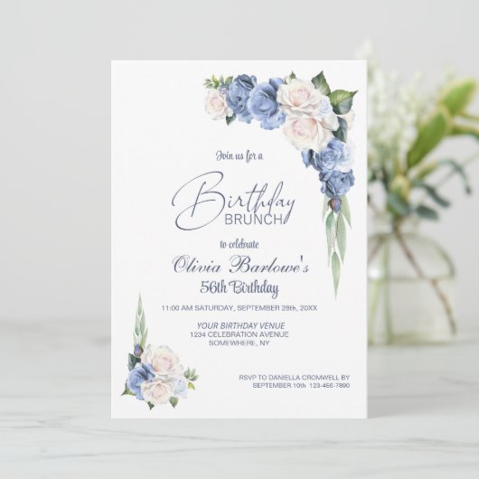 Stijlvolle Blauwe Witte Roos Bloemen Verjaardag Br Kaart (Staand voorkant)