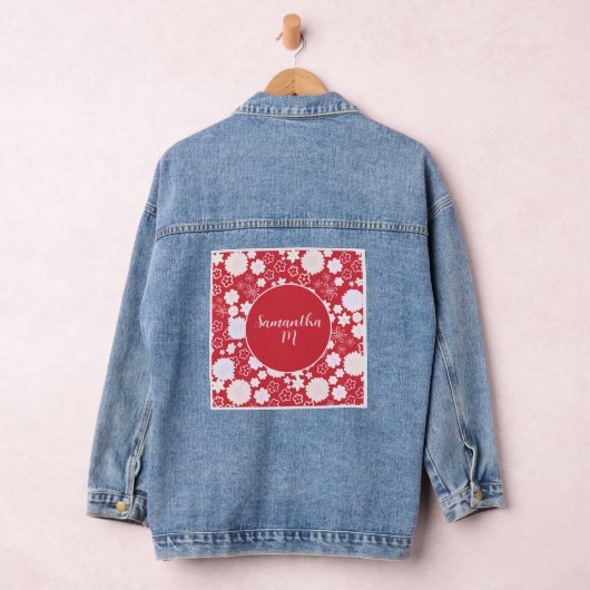 STIJLVOLLE BLOEMEN BLOEMMOTIEF CRÈME ROOD MET NAAM DENIM JACKET (Hangar)