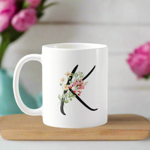 Stijlvolle Bloemen Zwarte letter "K" Typografie Koffiemok
