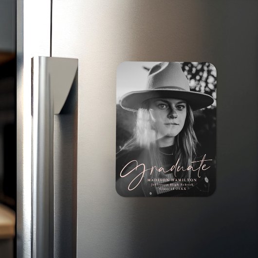 Stijlvolle Blush Script Afstuderen Aankondigingsfo Magneet