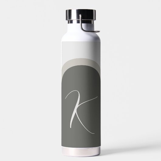 Stijlvolle Boho Arch met een Monogram Initiaal Waterfles (Links)