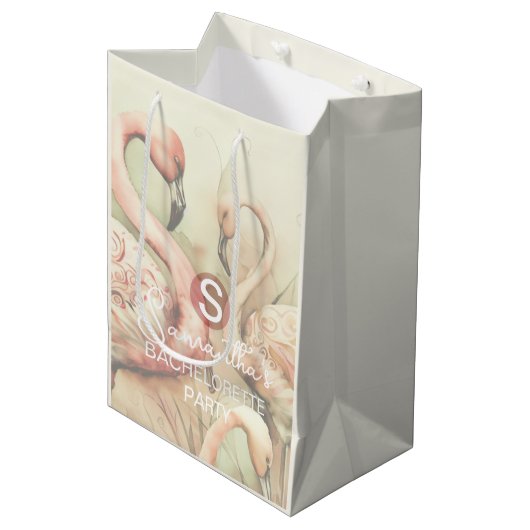 Stijlvolle Chic Flamingo Monogram Personalisatie Medium Cadeauzakje (Voorkant Gekanteld)