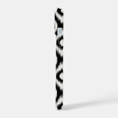 Stijlvolle Chic Zwart Ivoor Diamant Ikat Monogram iPhone 15 Case (Linkerkant)