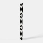 Stijlvolle Chic Zwart Ivoor Diamant Ikat Monogram iPhone 15 Case (Rechterkant)