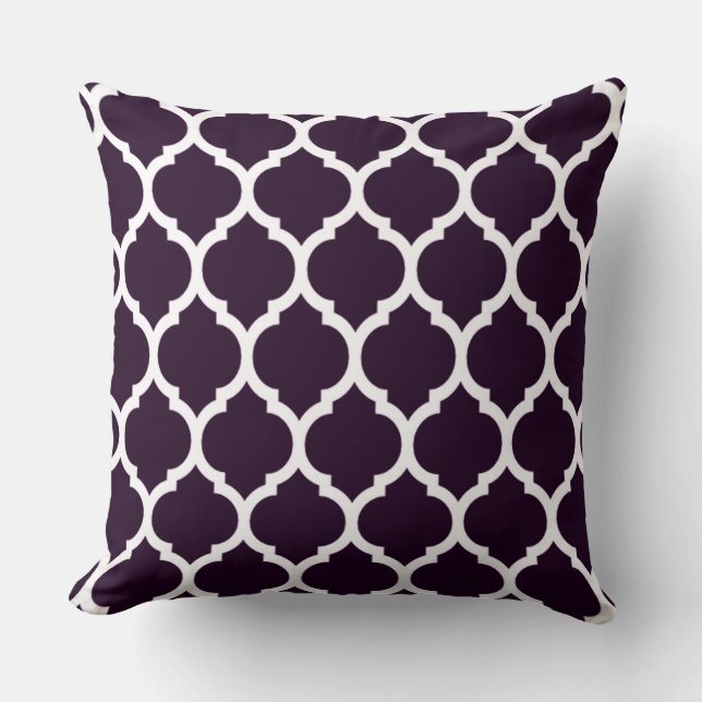 Stijlvolle Deep Plum Paars Moroccan Quatrefoil Kussen (Voorkant)