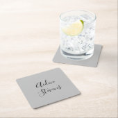 Stijlvolle eenvoudige effen grijs minimalistische  kartonnen onderzetters (Insitu)