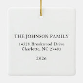 Stijlvolle eerste Kerstmis in onze nieuwe voordeur Keramisch Ornament (Achterkant)