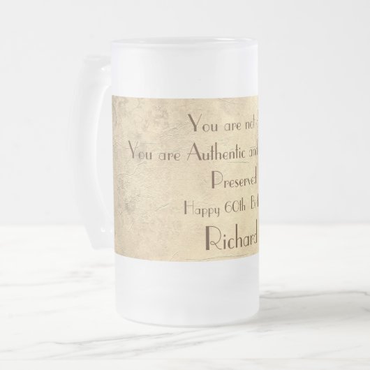 Stijlvolle en humoristische gepersonaliseerde 60e  matglas bierpul (Voorkant links)