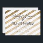 Stijlvolle Faux Gold Glitter Wedding Invitation Kaart<br><div class="desc">Pas deze prachtige,  stijlvolle,  stijlvolle en stijlvolle moderne huwelijksuitnodiging aan met zwarte tekst over faux goudfaux diagonale strepen. Verander alle informatie met je eigen gegevens. Het aanpassen sparen het Briefkaart van de Datum is op een hieronder verbinding:</div>