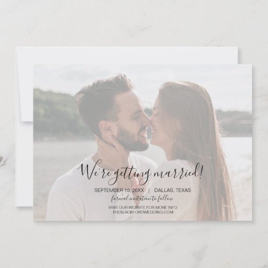 Stijlvolle foto moderne bruiloft bespaart datum save the date (Achterkant)