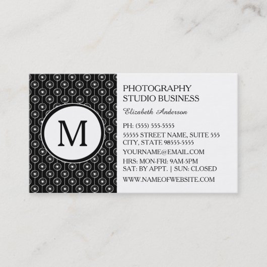 Stijlvolle fotograaf Black White Hearts Monogram Visitekaartje (Voorkant)