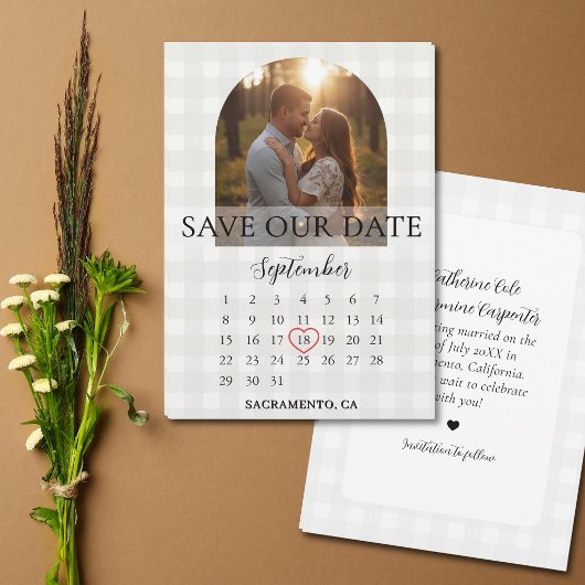 Stijlvolle Gingham Verbintenis Foto Boog Bruiloft Save The Date