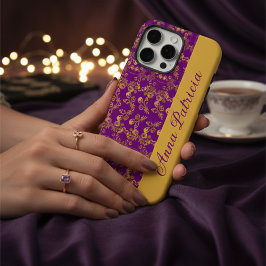 Stijlvolle Golden Damask werveling bloemen op paar iPhone 16 Pro Max Hoesje