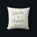 Stijlvolle handgeschreven koppel namen trouw aange kussen<br><div class="desc">Maak een leuke herinnering voor je speciale dag met dit moderne minimalistische zwarte en ivoorkleurige ontwerp met een mooie handgeschreven script lettertype.</div>