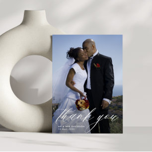 Stijlvolle handgeschreven script trouwfoto bedankkaart