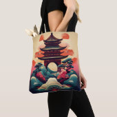 Stijlvolle Japanse Pagode: Culturele Print onder d Tote Bag (Dichtbij)