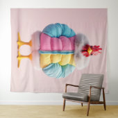 Stijlvolle Kip in Kleurrijke Winter Puffer Jas Wandkleed (In Situ (horizontaal))