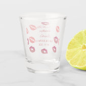 Stijlvolle Kus Vaarwel Rode Lippen Bruids Shower Shot Glas (Achterkant)