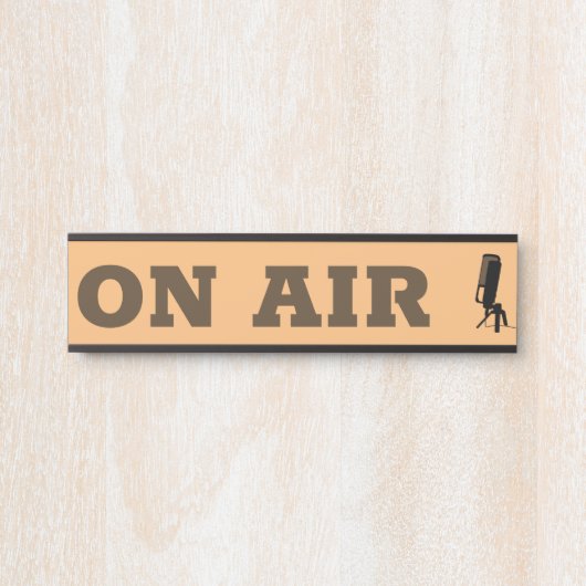 Stijlvolle microfoon, op het teken van de luchtdeu deurbordje (Voorkant)