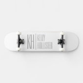 Stijlvolle minimal & Modern Grey Initialen & Naam  Persoonlijk Skateboard (Horizontaal)