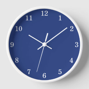 Stijlvolle minimalistische donkerblauwe wandklok