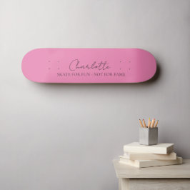 Stijlvolle minimalistische monogram naam roze persoonlijk skateboard