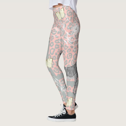 Stijlvolle moderne eclectische pastelroze grijs leggings (Links)