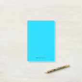 Stijlvolle moderne minimalistische neon blauw post-it® notes (Op bureau)